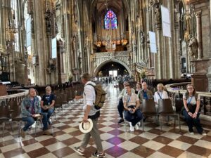 Mehr über den Artikel erfahren Wieder eine tolle Führung unseres Wien – Guides Peter Scheiber