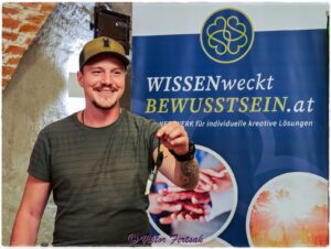 Mehr über den Artikel erfahren Urcooler, Praxis orientierter Natur – Workshop gestern in der Salzgrotte in Stöttera